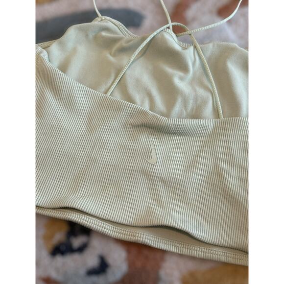 Nike Yoga Luxe Infinalon Ribbed Crop Tank Top Active Celadon/Olive Womens Sze XS - Picture 4 of 8